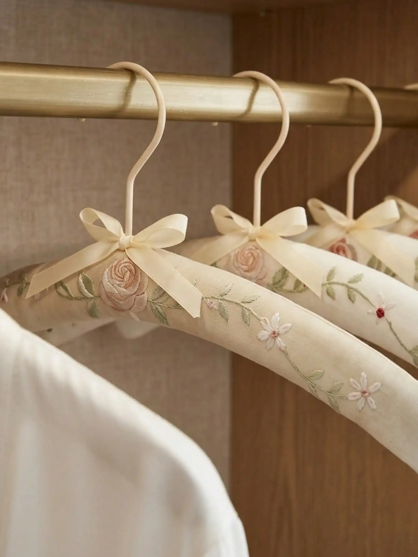 Embroidery-Covered Hanging Rac - Ribbon Bow Gift avis et prix